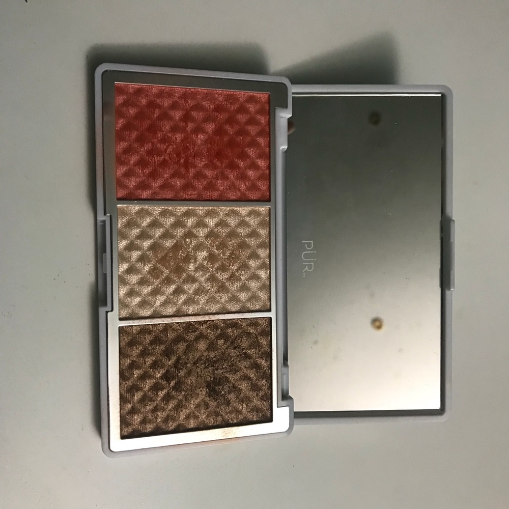 Pur- bronze and highlight and blush palette